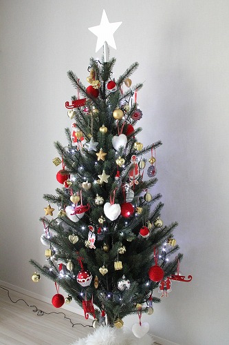 クリスマスツリー飾りしました Ikeaのクリスマスツリー Smile 手作りおうちごはん